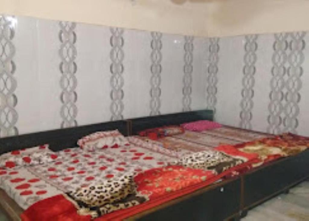 Maatu Shri Comfort Stay-Guest House 马图拉 外观 照片
